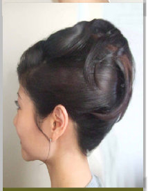 french roll with soft curls